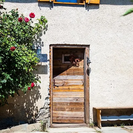 Gite Versaya *